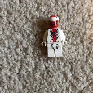 6 Lego mini figures